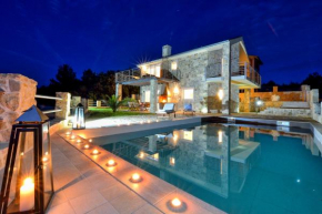 Amazing Villa Ele